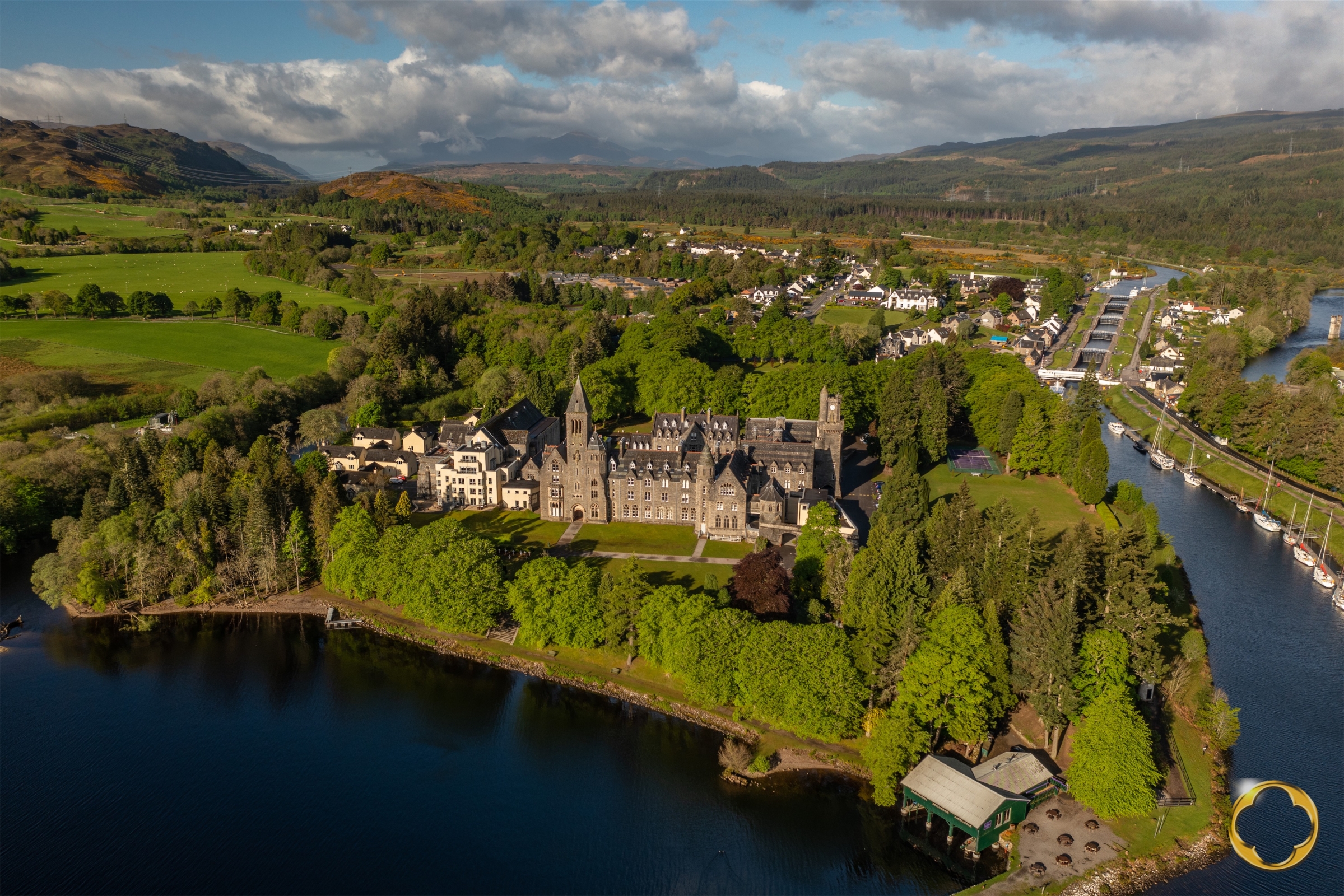  MAJESTIC POSITION AT THE HEAD OF LOCH NESS